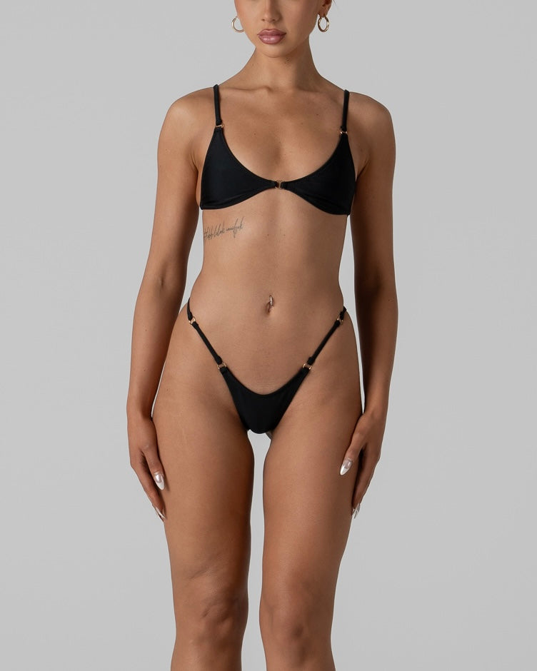 BLACK BALI TOP
